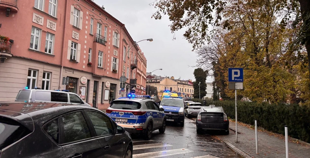 „Słychać przeraźliwy krzyk”. Akcja służb w centrum Rzeszowa