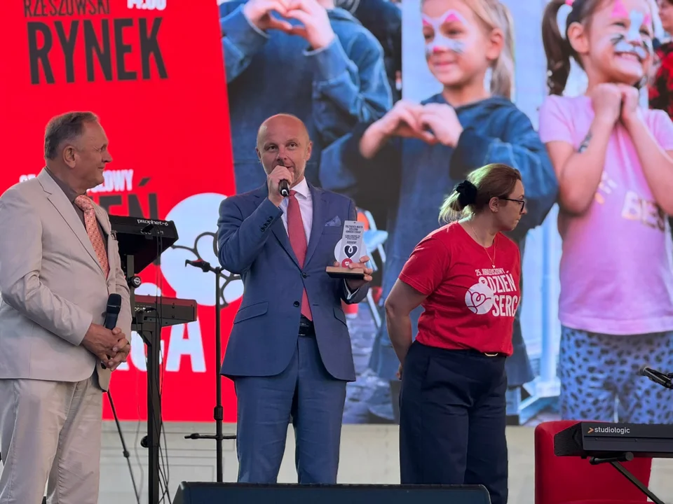 Statuetka dla prezydenta
